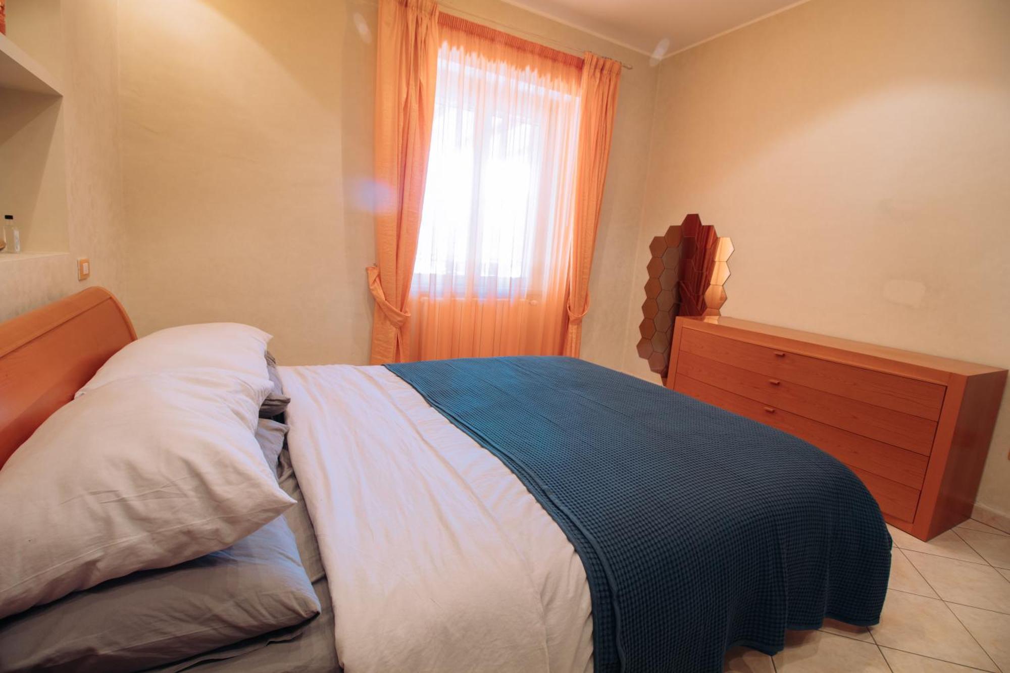 Flat With High Speed Internet *